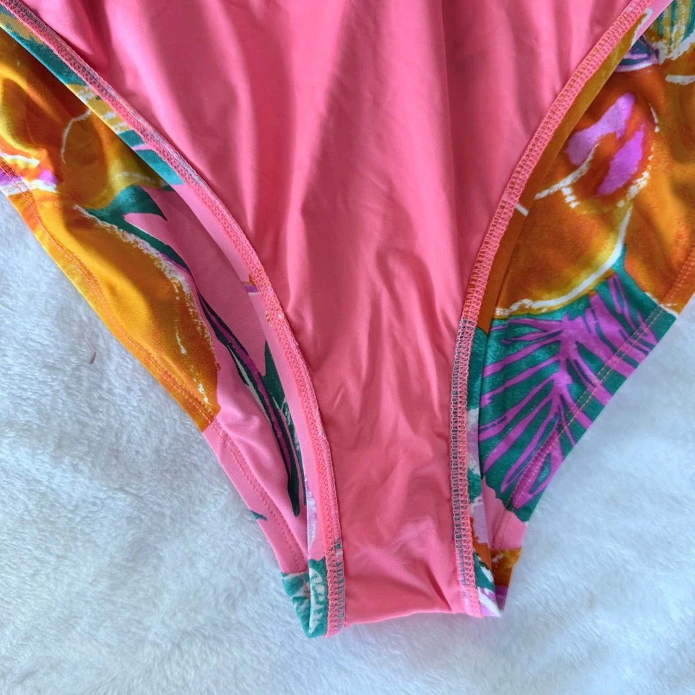 La Blanca Bright Pink Tropical Floral Twist Front One Piece Swimsuit 32 34